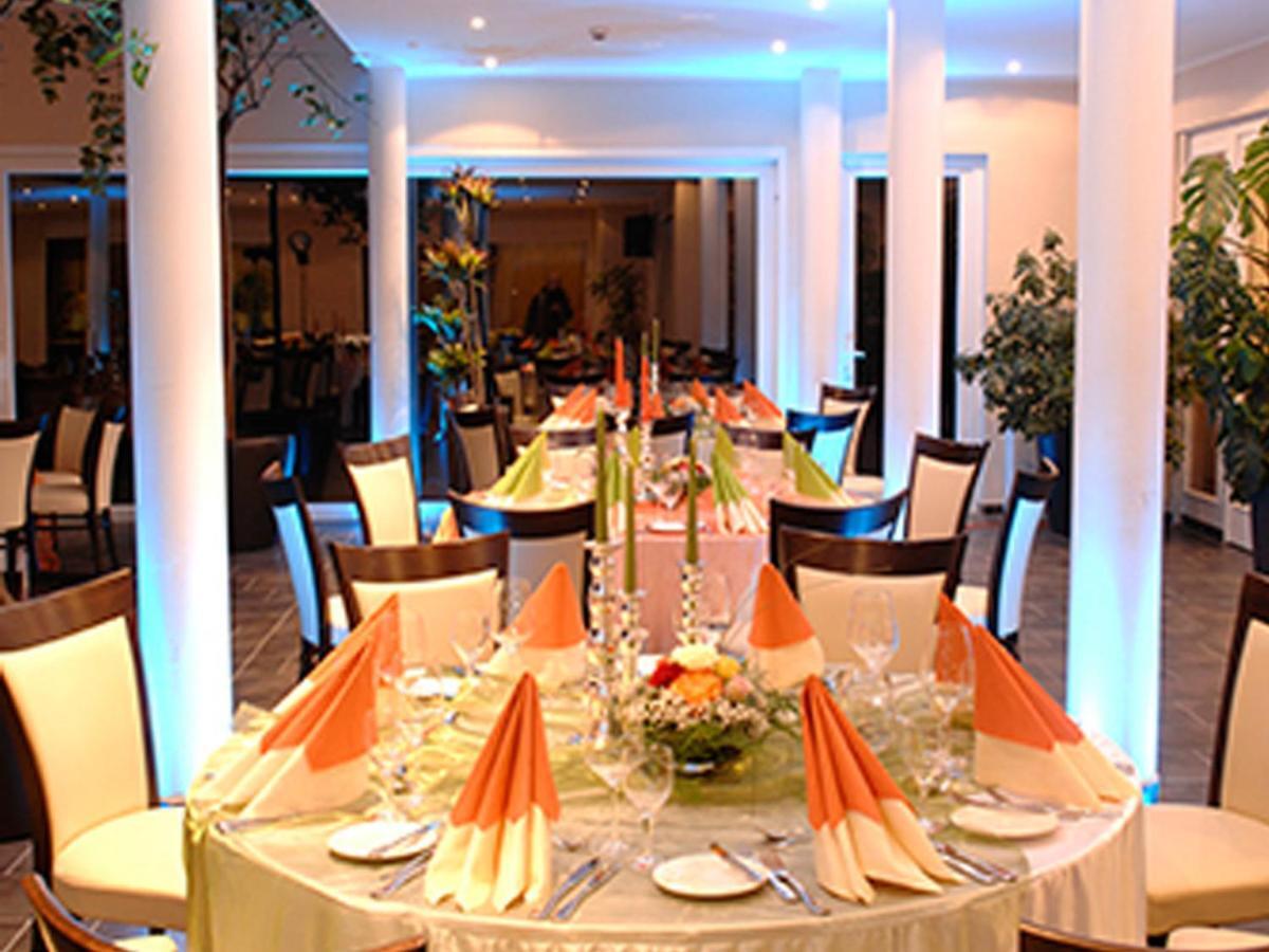 Moselstern Parkhotel Kraehennest Lof Bagian luar foto
